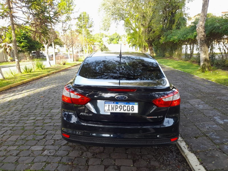 FOCUS 2.0 S SEDAN 16V FLEX 4P AUTOMÁTICO - 2015 - FARROUPILHA