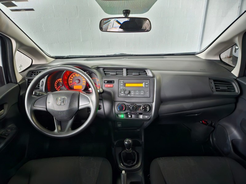 FIT 1.5 LX 16V FLEX 4P MANUAL - 2015 - FARROUPILHA