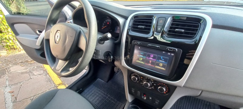 LOGAN 1.0 EXPRESSION 12V FLEX 4P MANUAL - 2018 - PICADA CAFé