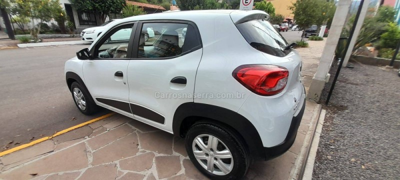 KWID 1.0 12V SCE FLEX ZEN MANUAL - 2021 - PICADA CAFé