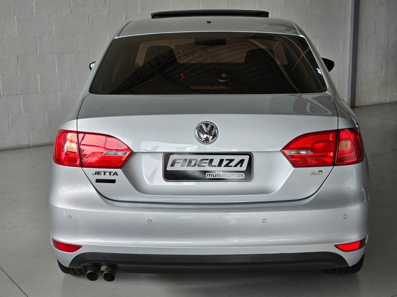 JETTA 2.0 COMFORTLINE FLEX 4P TIPTRONIC - 2011 - FARROUPILHA