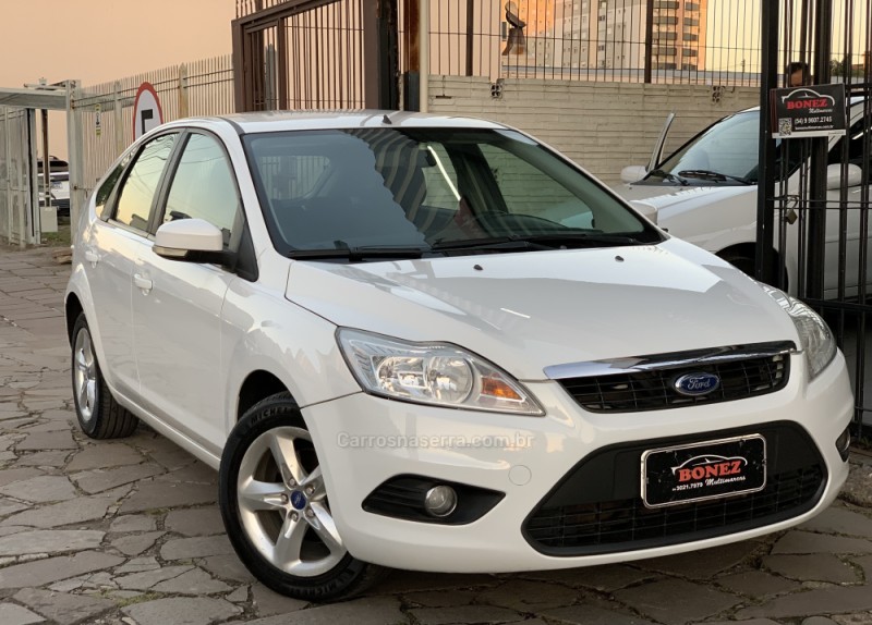 FOCUS 1.6 GL 8V FLEX 4P MANUAL - 2012 - CAXIAS DO SUL