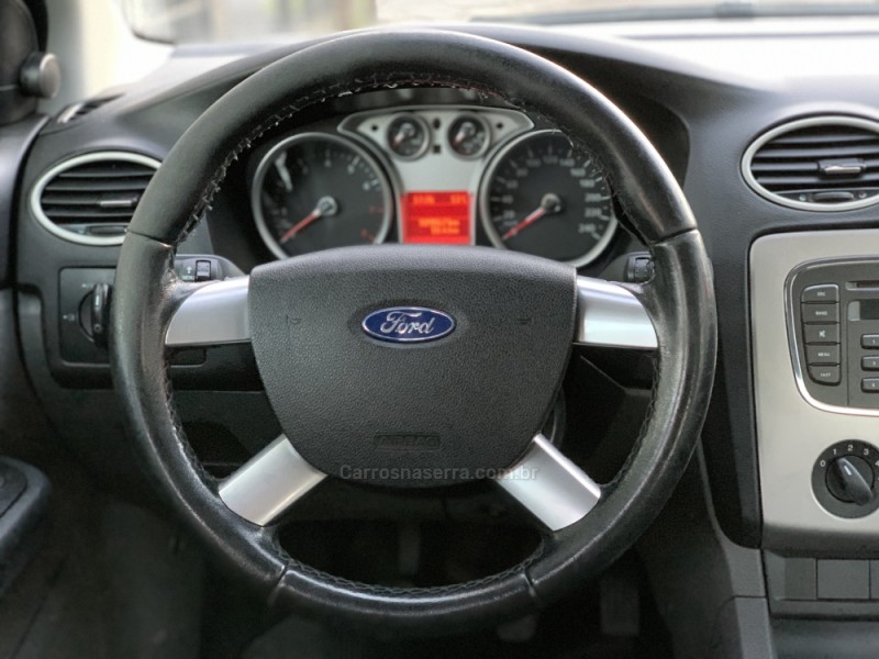 FOCUS 1.6 GL 8V FLEX 4P MANUAL - 2012 - CAXIAS DO SUL