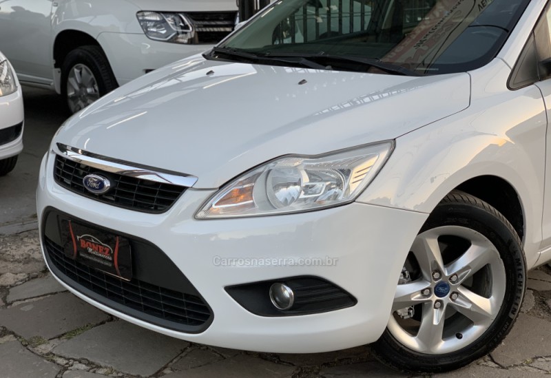 FOCUS 1.6 GL 8V FLEX 4P MANUAL - 2012 - CAXIAS DO SUL