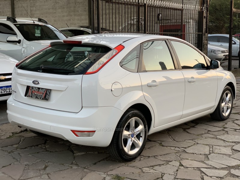 FOCUS 1.6 GL 8V FLEX 4P MANUAL - 2012 - CAXIAS DO SUL
