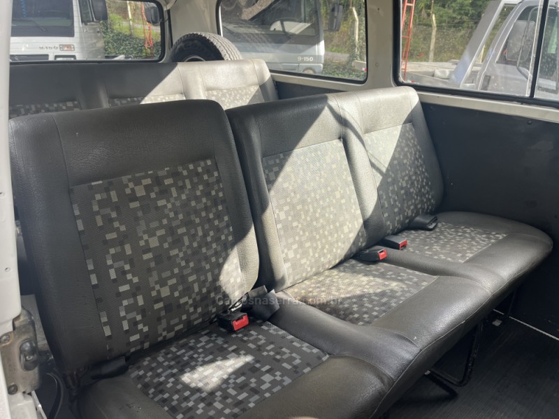 KOMBI 1.4 MI STD ESCOLAR 8V FLEX 3P MANUAL - 2013 - GUAPORé