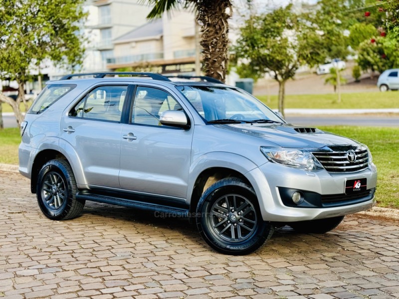 HILUX SW4 3.0 SRV 4X4 16V TURBO INTERCOOLER DIESEL 4P AUTOMÁTICO - 2015 - CASCA