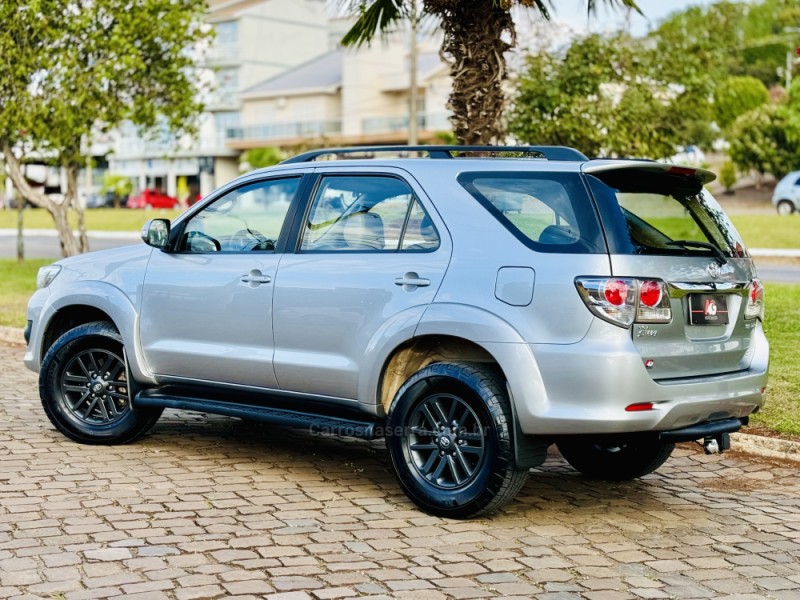 HILUX SW4 3.0 SRV 4X4 16V TURBO INTERCOOLER DIESEL 4P AUTOMÁTICO - 2015 - CASCA