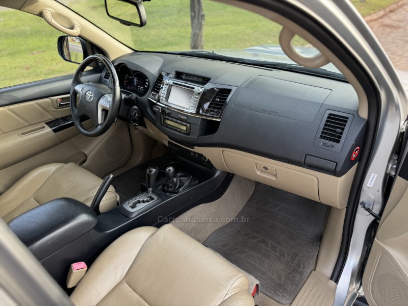 HILUX SW4 3.0 SRV 4X4 16V TURBO INTERCOOLER DIESEL 4P AUTOMÁTICO