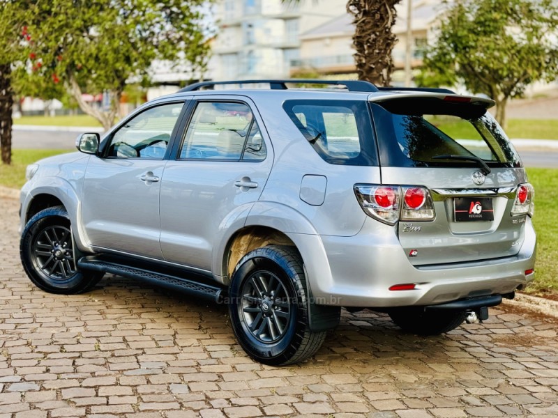 HILUX SW4 3.0 SRV 4X4 16V TURBO INTERCOOLER DIESEL 4P AUTOMÁTICO