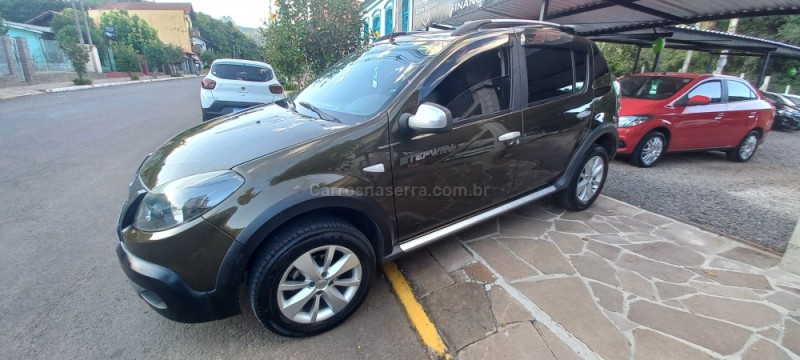 sandero 1.6 stepway 16v flex 4p manual 2013 picada cafe