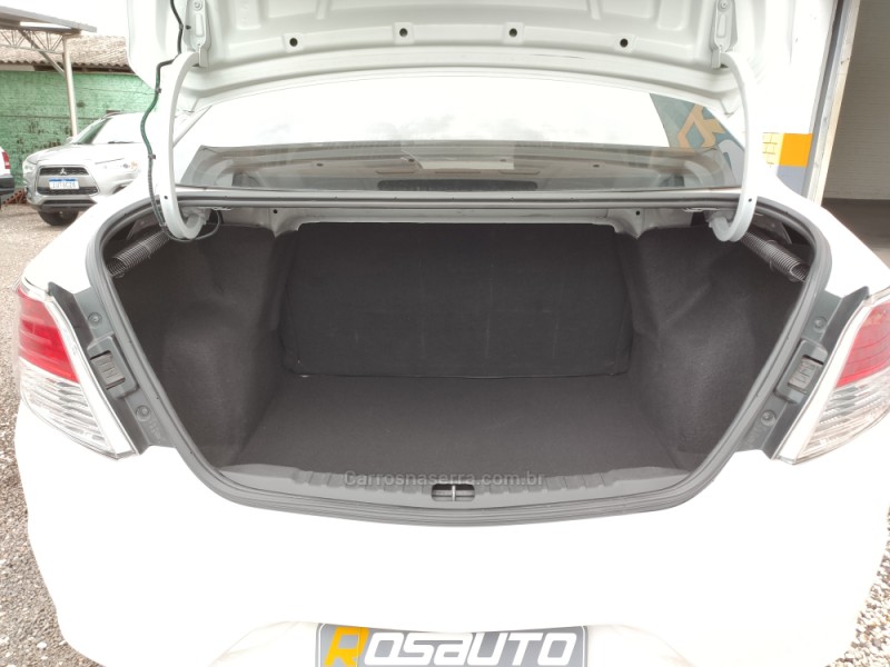 PRISMA 1.0 MPFI JOY 8V FLEX 4P MANUAL - 2017 - VENâNCIO AIRES