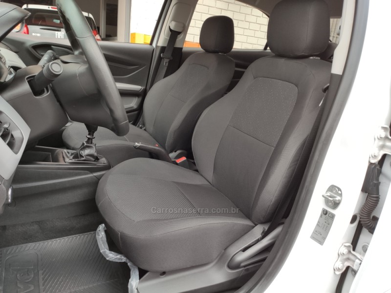 PRISMA 1.0 MPFI JOY 8V FLEX 4P MANUAL - 2017 - VENâNCIO AIRES