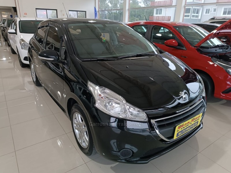 208 1.5 ACTIVE 8V FLEX 4P MANUAL - 2015 - NOVA PETRóPOLIS