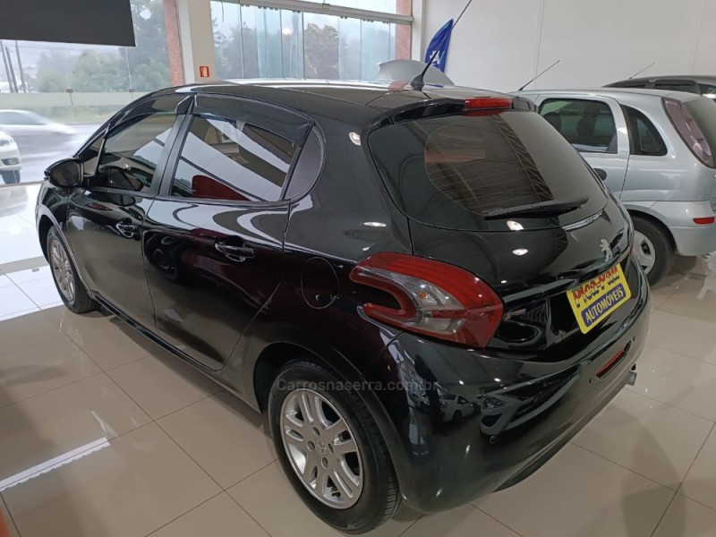 208 1.5 ACTIVE 8V FLEX 4P MANUAL - 2015 - NOVA PETRóPOLIS