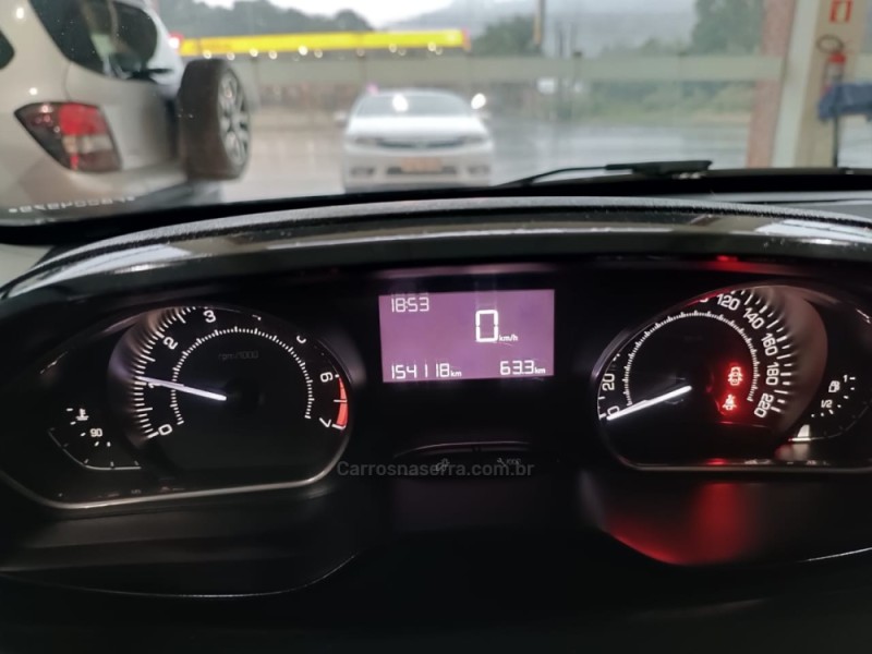 208 1.5 ACTIVE 8V FLEX 4P MANUAL - 2015 - NOVA PETRóPOLIS