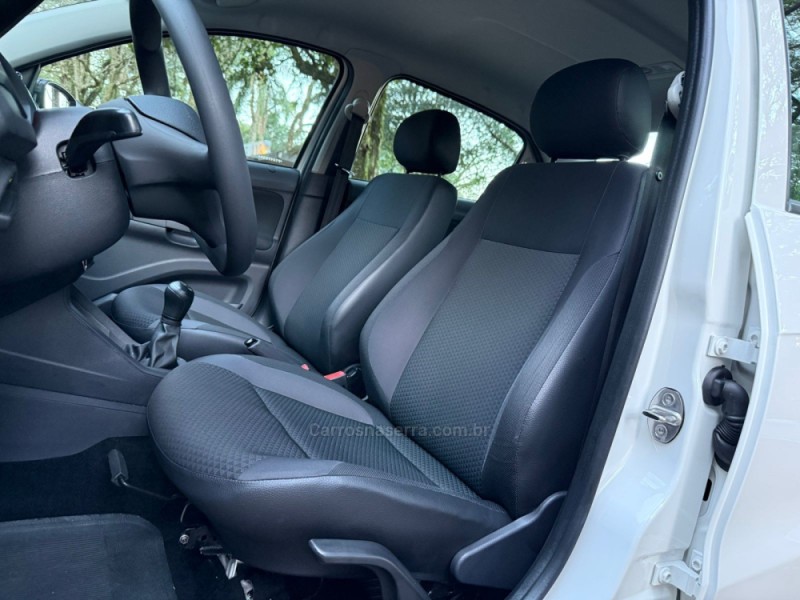 VOYAGE 1.0 12V MPI TOTALFLEX TRENDLINE 4P MANUAL - 2023 - DOIS IRMãOS