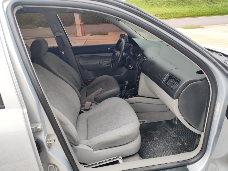 GOLF 1.6 MI BLACK & SILVER 8V GASOLINA 4P MANUAL - 2000 - FARROUPILHA
