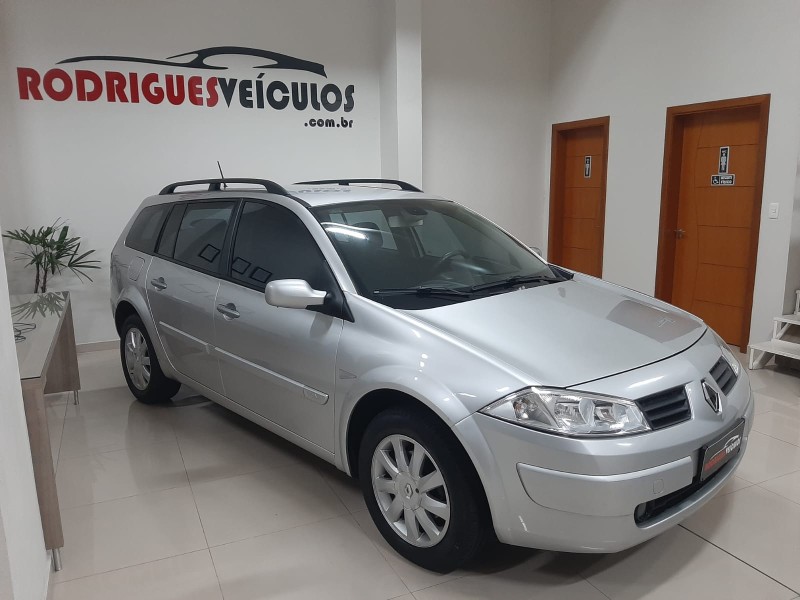 MÉGANE 1.6 DYNAMIQUE GRAND TOUR 16V FLEX 4P MANUAL - 2012 - CAXIAS DO SUL