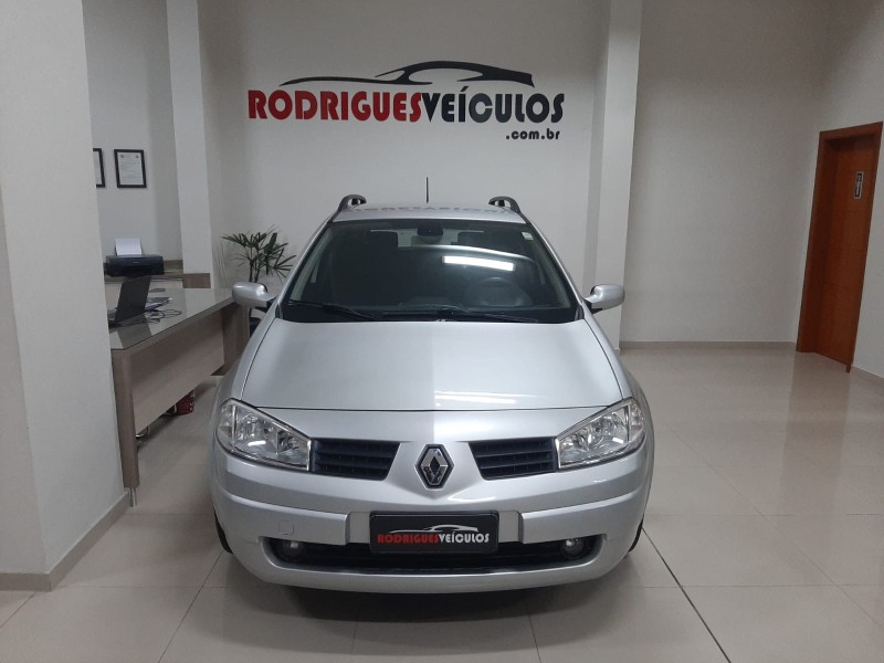 MÉGANE 1.6 DYNAMIQUE GRAND TOUR 16V FLEX 4P MANUAL - 2012 - CAXIAS DO SUL