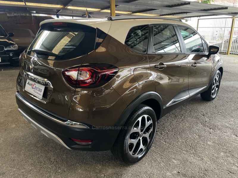 CAPTUR 1.6 16V FLEX INTENSE AUTOMÁTICO - 2018 - CAXIAS DO SUL