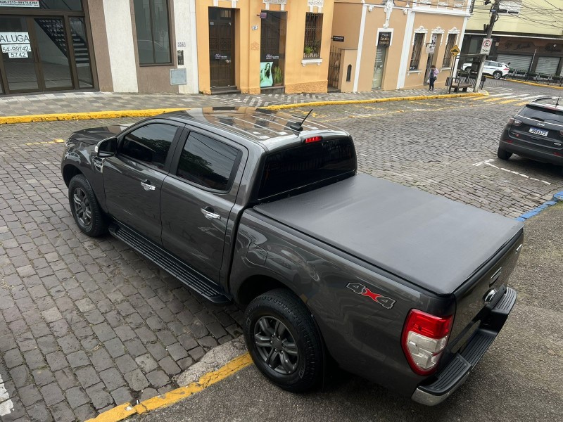 RANGER 3.2 XLT 4X4 CD 20V DIESEL 4P AUTOMÁTICO - 2022 - GARIBALDI