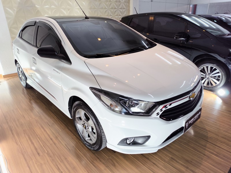 ONIX 1.4 MPFI EFFECT 8V FLEX 4P MANUAL - 2018 - CAXIAS DO SUL