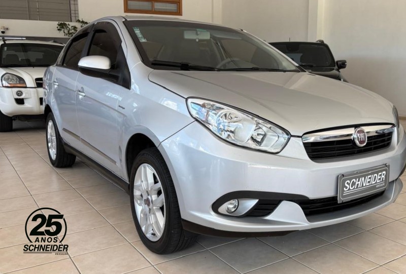 grand siena 1.6 mpi essence 16v flex 4p automatizado 2013 nova petropolis