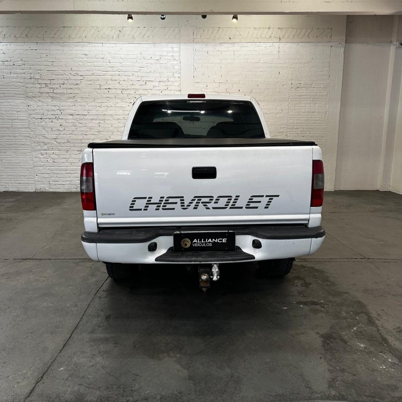 S10 2.8 4X4 CD 12V TURBO INTERCOOLER DIESEL 4P MANUAL - 2003 - CAXIAS DO SUL