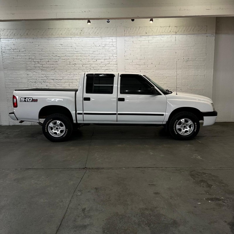 S10 2.8 4X4 CD 12V TURBO INTERCOOLER DIESEL 4P MANUAL - 2003 - CAXIAS DO SUL