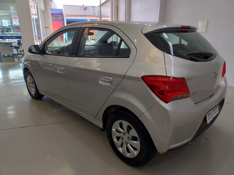 ONIX 1.0 LT PLUS 8V FLEX 4P MANUAL - 2019 - BENTO GONçALVES
