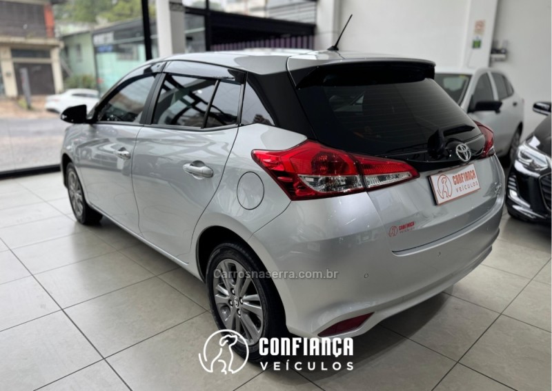 YARIS 1.5 16V XL PLUS TECH FLEX AUTOMÁTICO - 2022 - BENTO GONçALVES