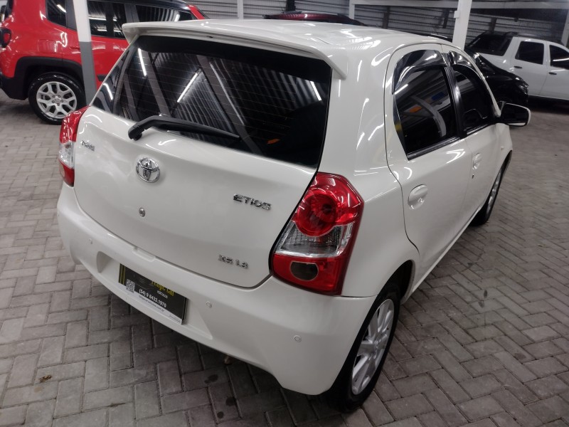 ETIOS 1.3 X 16V FLEX 4P MANUAL - 2013 - CAXIAS DO SUL