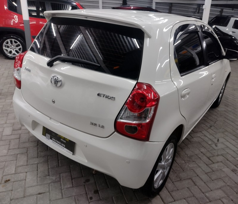 ETIOS 1.3 X 16V FLEX 4P MANUAL - 2013 - CAXIAS DO SUL