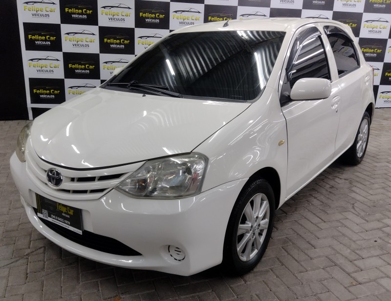 etios 1.3 x 16v flex 4p manual 2013 caxias do sul