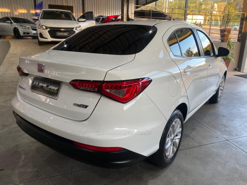CRONOS 1.3 DRIVE 8V FLEX 4P MANUAL - 2023 - CAMPO BOM