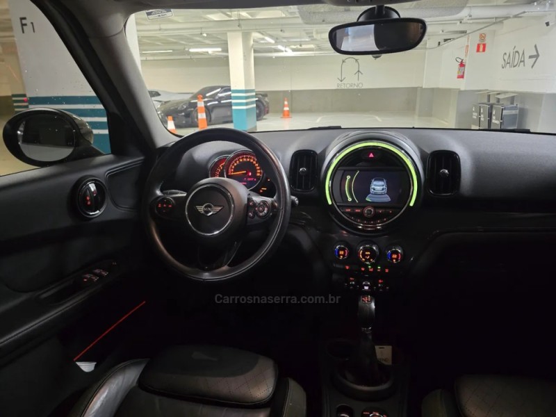 COUNTRYMAN 1.5 TWINPOWER 12V TURBO GASOLINA 4P AUTOMÁTICO - 2017 - PORTO ALEGRE