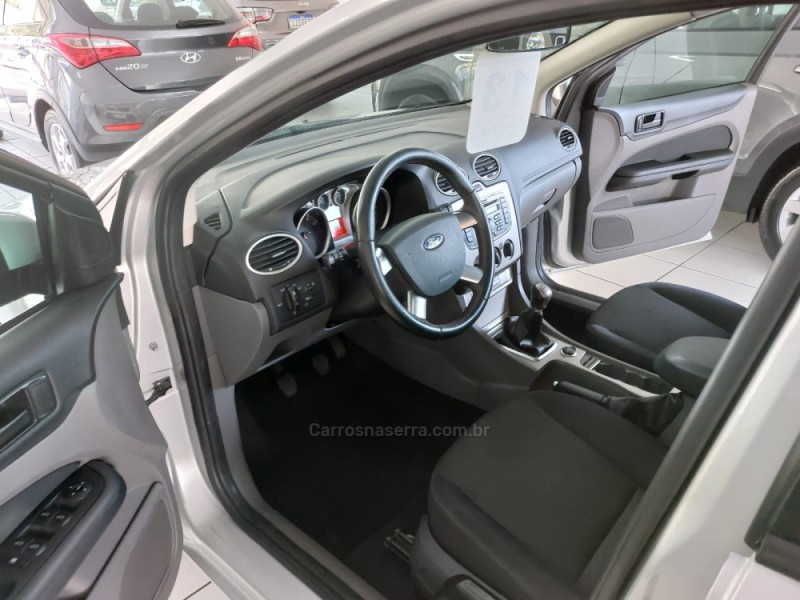 FOCUS 1.6 GLX 8V FLEX 4P MANUAL - 2013 - BENTO GONçALVES