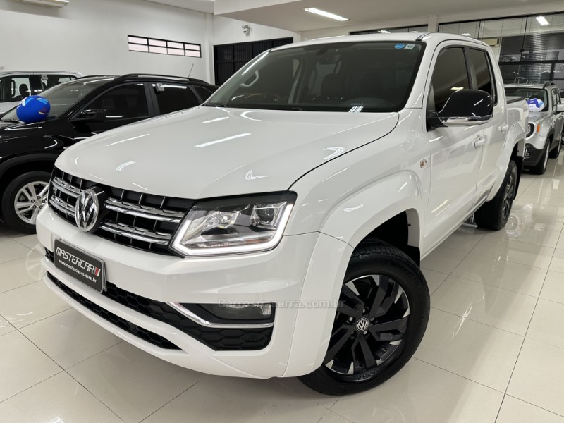 AMAROK 3.0 V6 TDI HIGHLINE CD DIESEL 4MOTION AUTOMÁTICO - 2020 - CHARQUEADAS