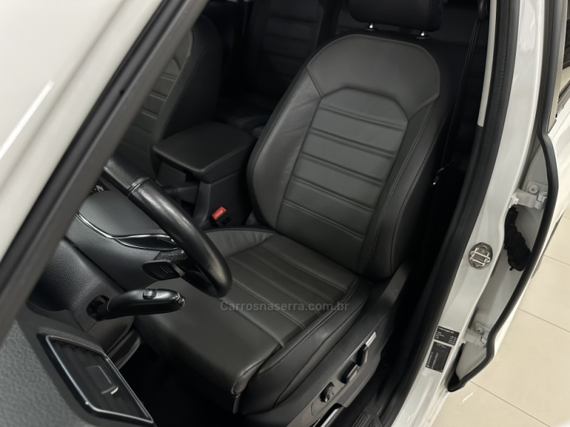 AMAROK 3.0 V6 TDI HIGHLINE CD DIESEL 4MOTION AUTOMÁTICO - 2020 - CHARQUEADAS