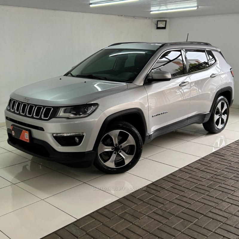 COMPASS 2.0 16V FLEX LONGITUDE AUTOMÁTICO - 2017 - VACARIA