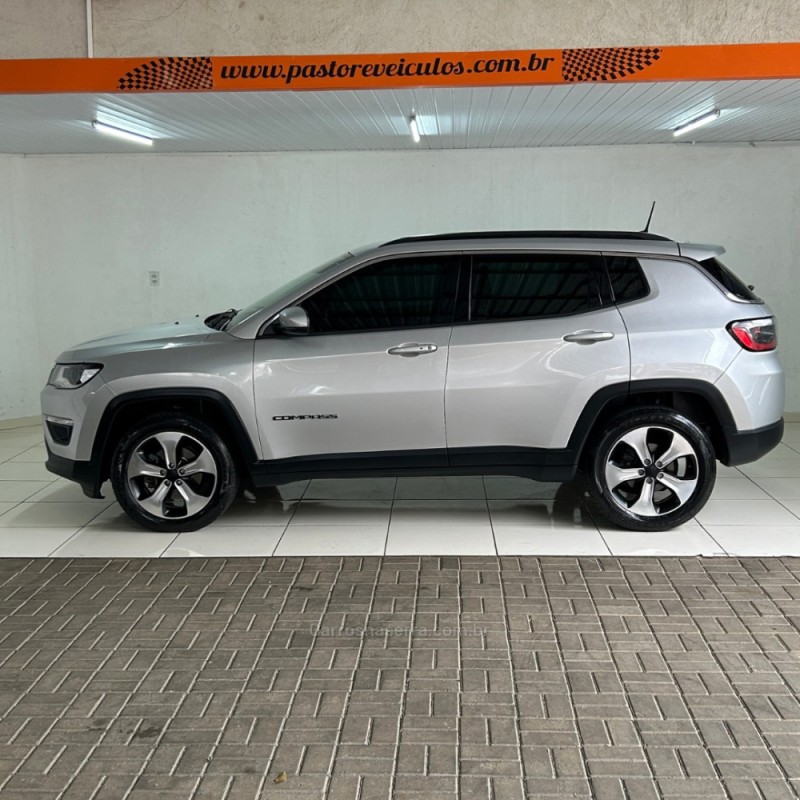 COMPASS 2.0 16V FLEX LONGITUDE AUTOMÁTICO - 2017 - VACARIA