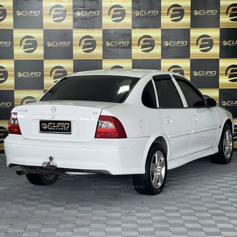VECTRA 2.0 MPFI CD 8V GASOLINA 4P MANUAL - 2004 - PORTãO