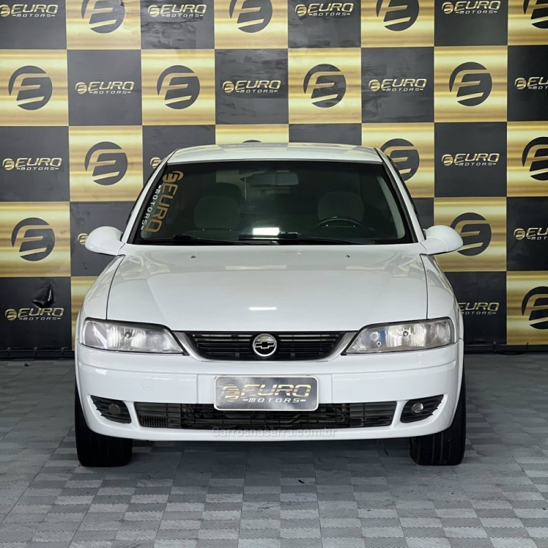 VECTRA 2.0 MPFI CD 8V GASOLINA 4P MANUAL - 2004 - PORTãO
