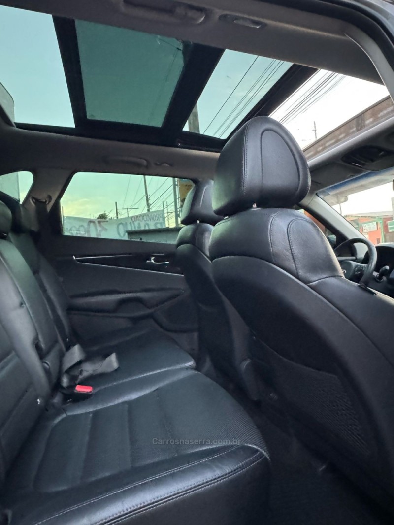 SORENTO 3.3 EX V6 24V GASOLINA 4P 7 LUGARES AUTOMATICO - 2016 - NOVO HAMBURGO