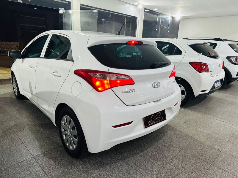 HB20 1.0 COMFORT 12V FLEX 4P MANUAL - 2014 - CAXIAS DO SUL