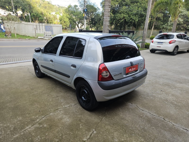 CLIO 1.0 AUTHENTIQUE 16V FLEX 4P MANUAL - 2003 - CAXIAS DO SUL