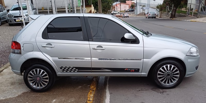 PALIO 1.4 MPI ATTRACTIVE 8V FLEX 4P MANUAL - 2011 - FARROUPILHA