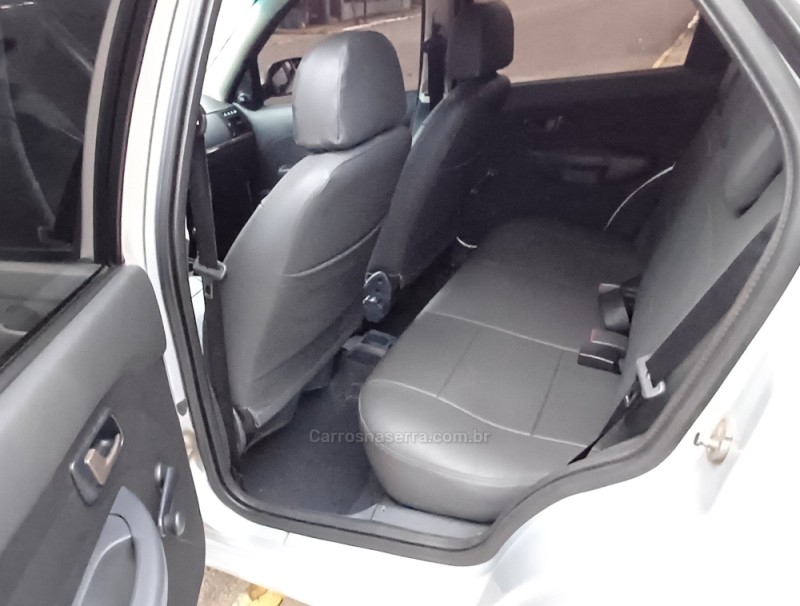 PALIO 1.4 MPI ATTRACTIVE 8V FLEX 4P MANUAL - 2011 - FARROUPILHA