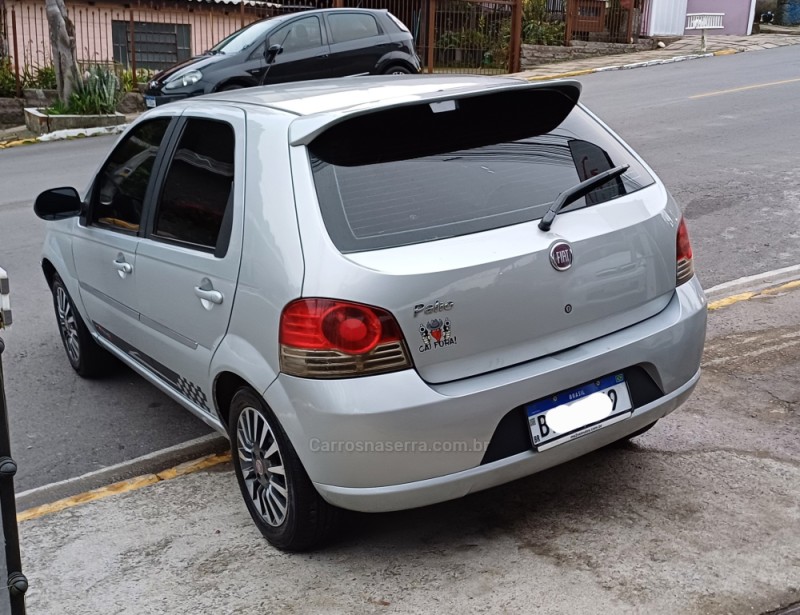 PALIO 1.4 MPI ATTRACTIVE 8V FLEX 4P MANUAL - 2011 - FARROUPILHA